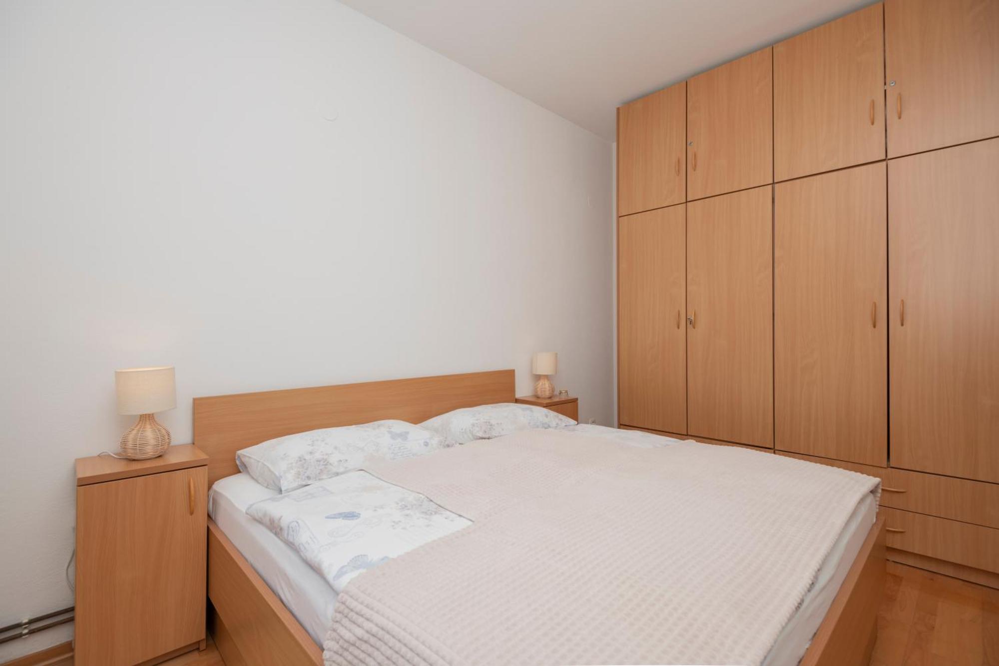 Family Apartments Marita Makarska Bagian luar foto