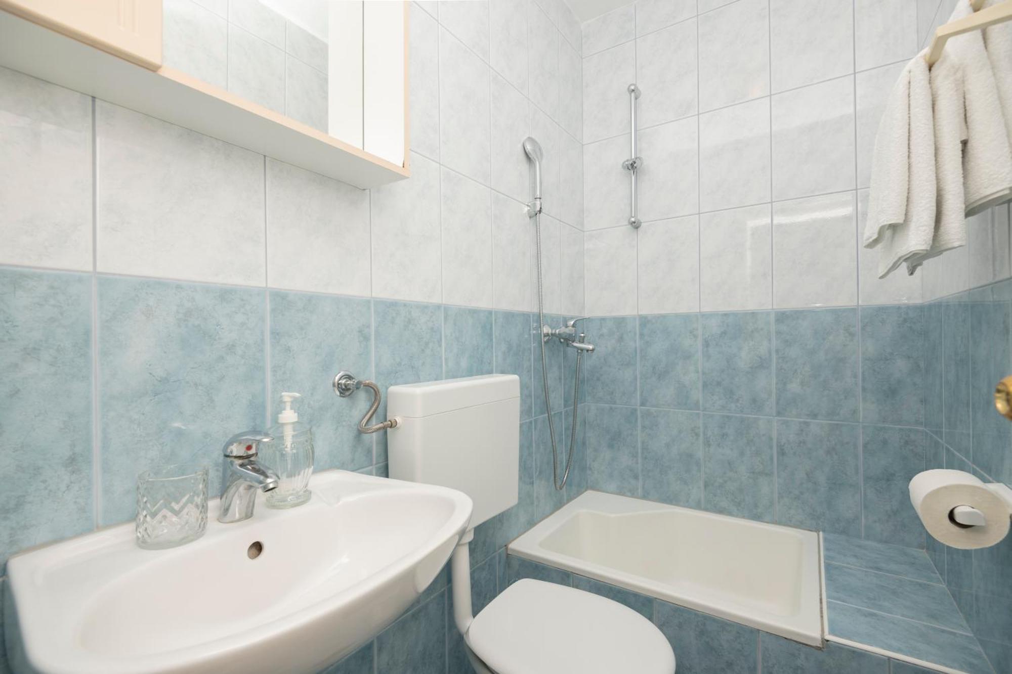 Family Apartments Marita Makarska Bagian luar foto