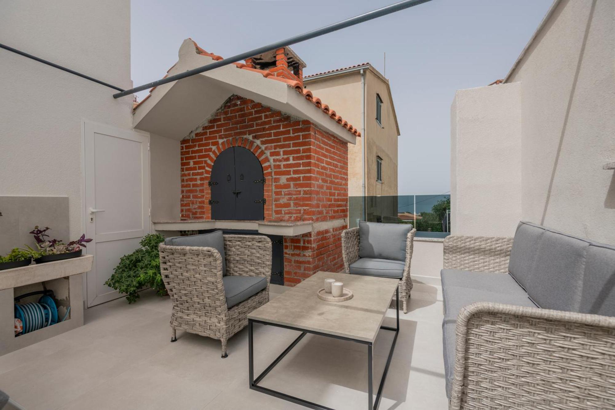 Family Apartments Marita Makarska Bagian luar foto