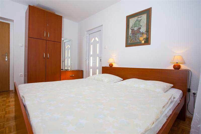Family Apartments Marita Makarska Bagian luar foto