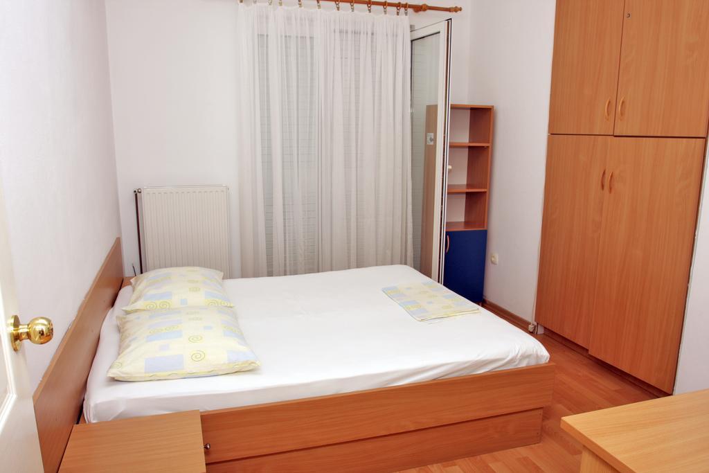 Family Apartments Marita Makarska Bagian luar foto