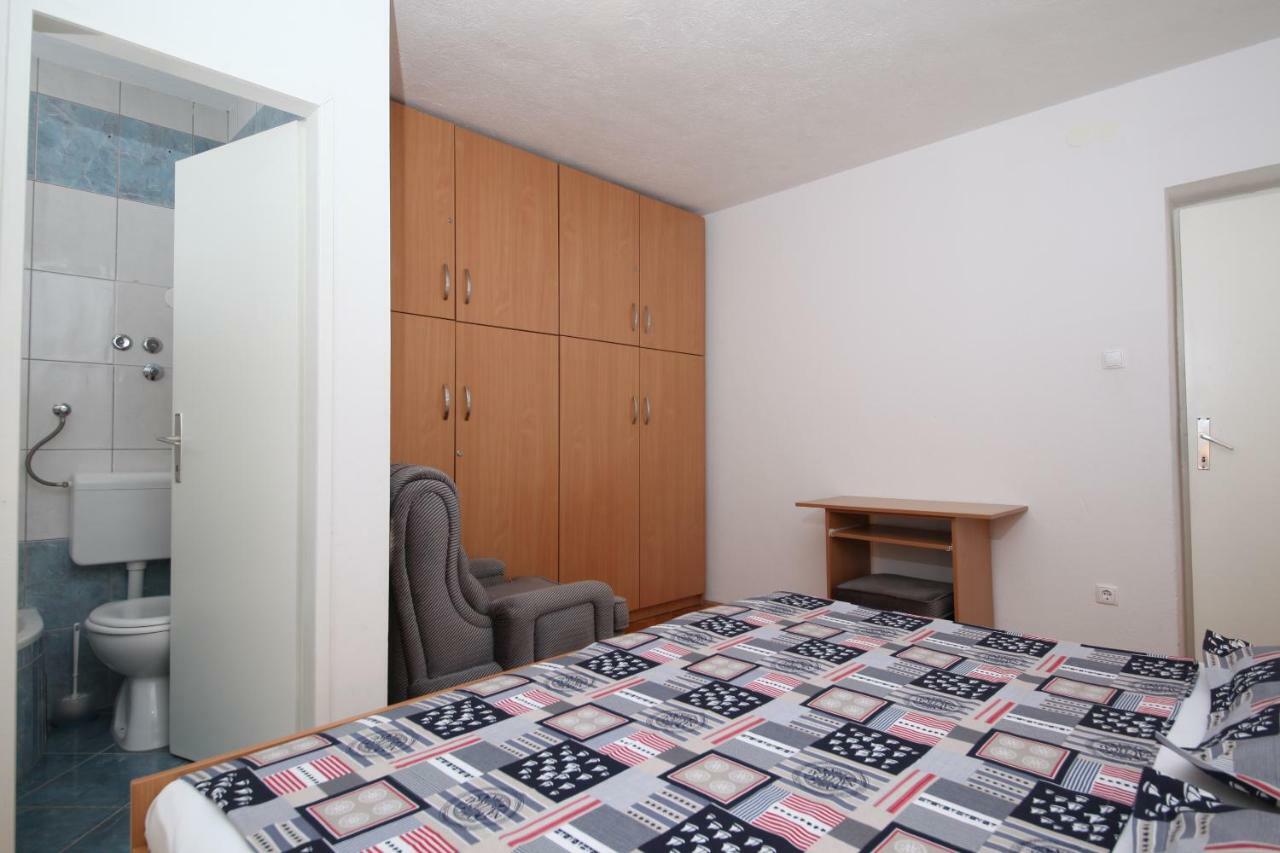 Family Apartments Marita Makarska Bagian luar foto