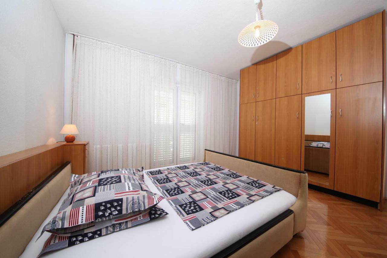 Family Apartments Marita Makarska Bagian luar foto