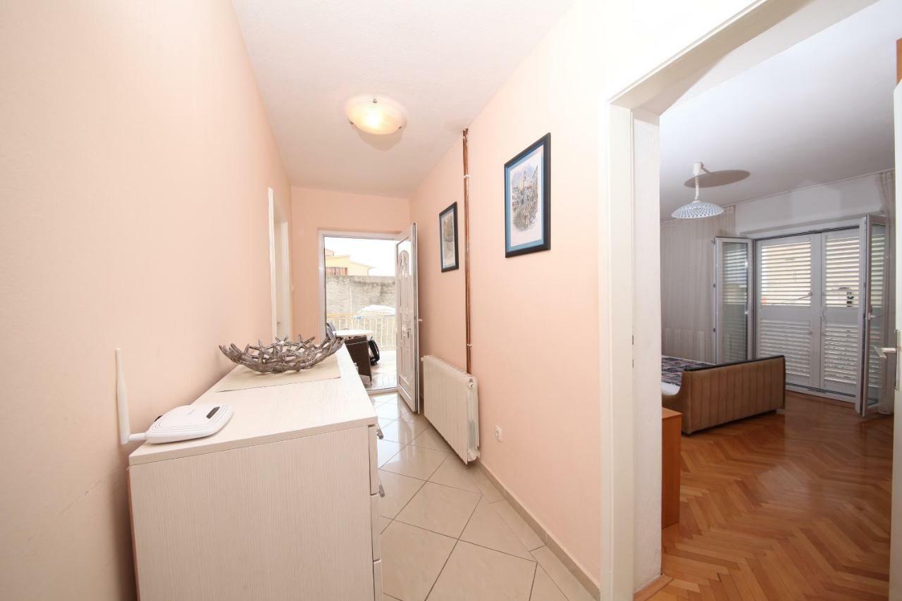 Family Apartments Marita Makarska Bagian luar foto