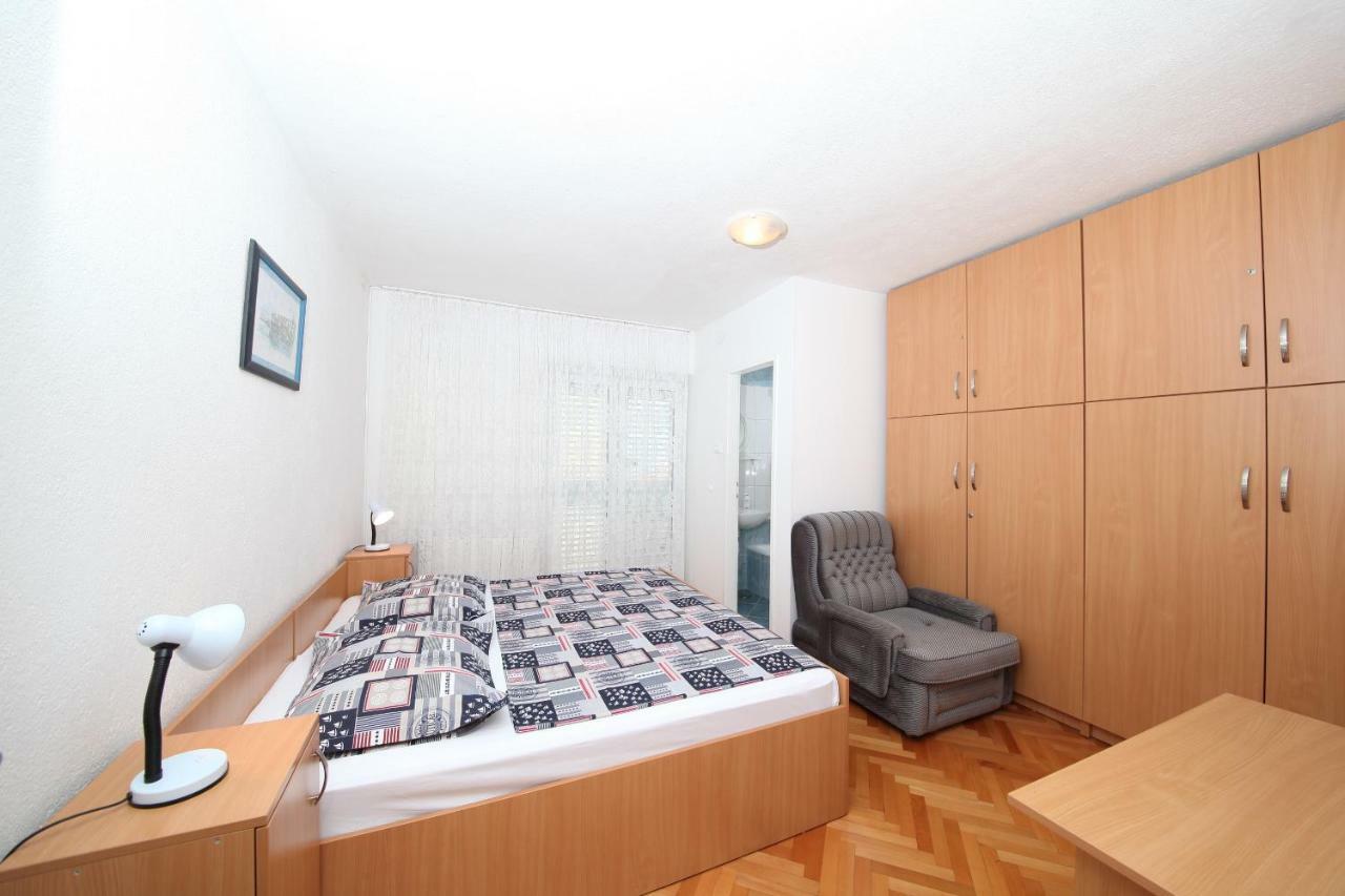 Family Apartments Marita Makarska Bagian luar foto